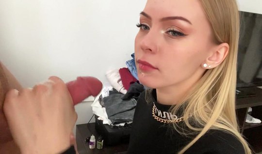 Russian chick pampers a guy with a blowjob before work...